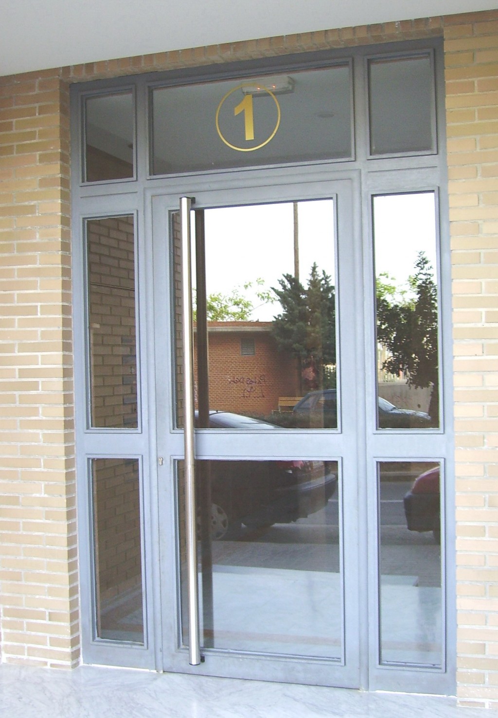 Puertas patio | UNVISA VALENCIA. Cristaleria-Carpintería